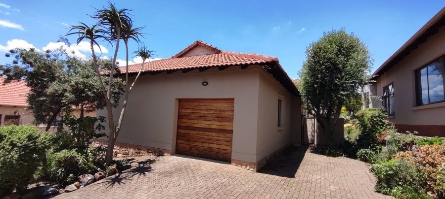 2 Bedroom Property for Sale in Xanadu Eco Park North West